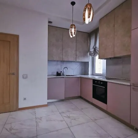 Уютные Апартаменты С Отличным Видом B&B * Lemesos