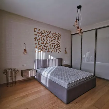 Уютные Апартаменты С Отличным Видом B&B Lemesos